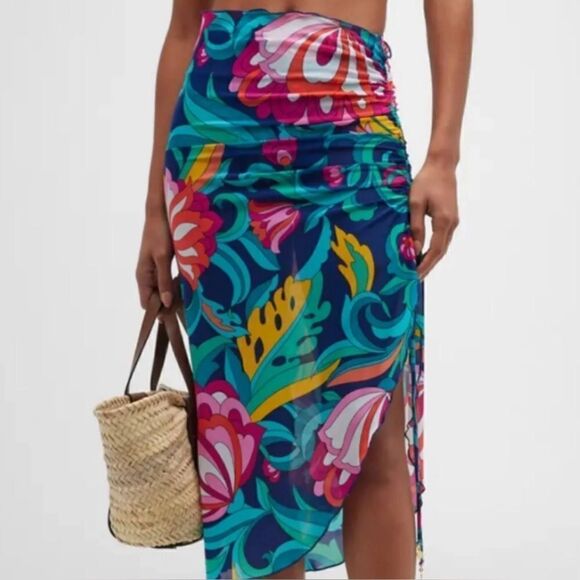 Trina Turk Other - TRINA TURK Swim Sarong silk INDIA GARDEN PRINT Sold out every where Size M